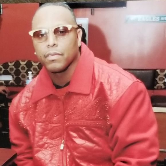 Meet your Posher, Keith - Picture 1 of 1